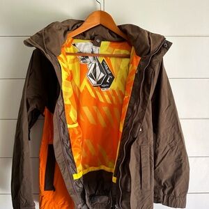Volcom Snowboard/ski Winter Jacket And Pants set, Youth Large. Waterproof.